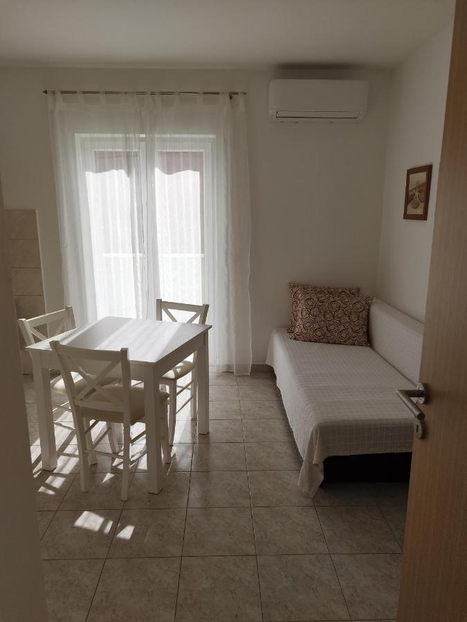 Apartments Valeria คาชเตลา ภายนอก รูปภาพ