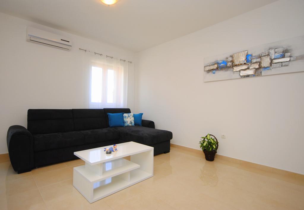 Apartments Valeria คาชเตลา ภายนอก รูปภาพ