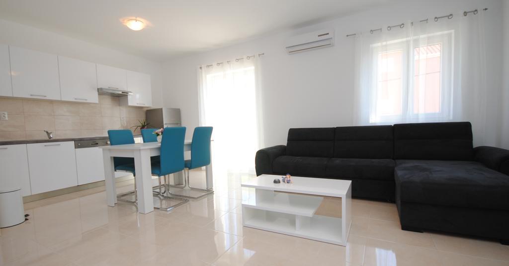 Apartments Valeria คาชเตลา ภายนอก รูปภาพ